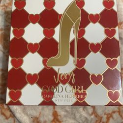 Very Good Girl Perfume Set