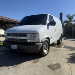 2001 Chevrolet Astro 