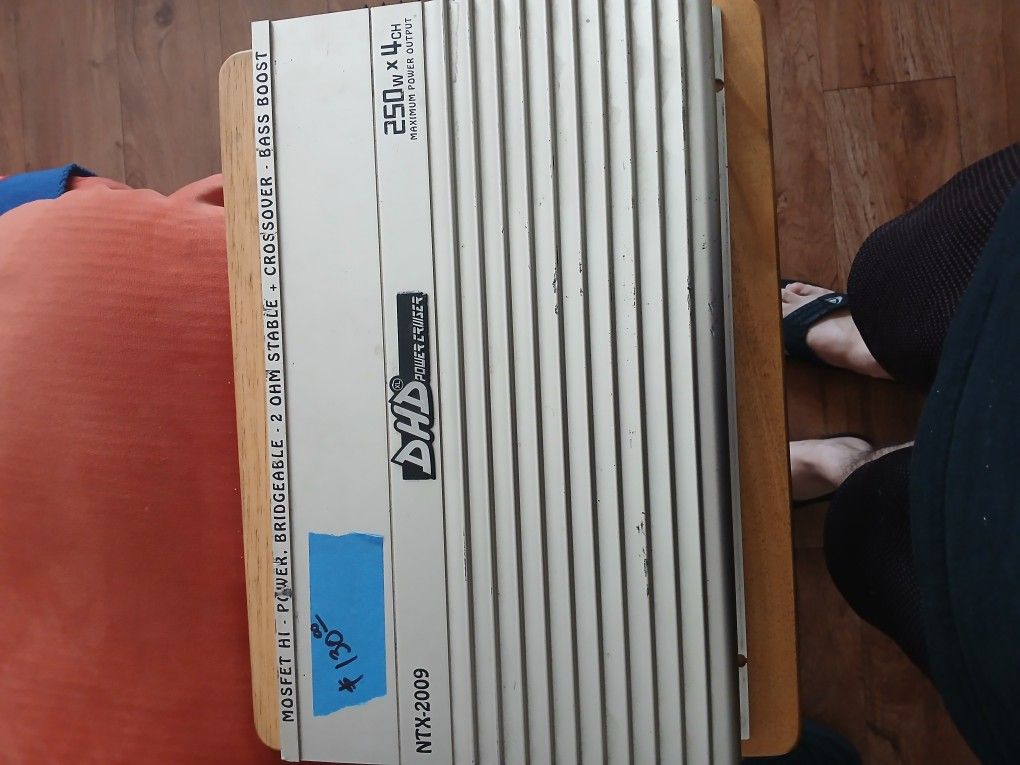 DHD Power Cruiser channel 1000watts Amp