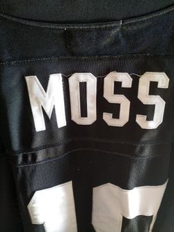 Randy Moss Raiders jersey