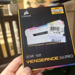 *Factory sealed* Corsair vengeance rgb pro ddr4 16gb (2x8gb) 3200MHz