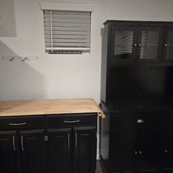 Cabinets For Sale 100.00 Each 