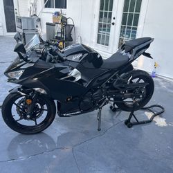 2019 Kawasaki Ninja 400