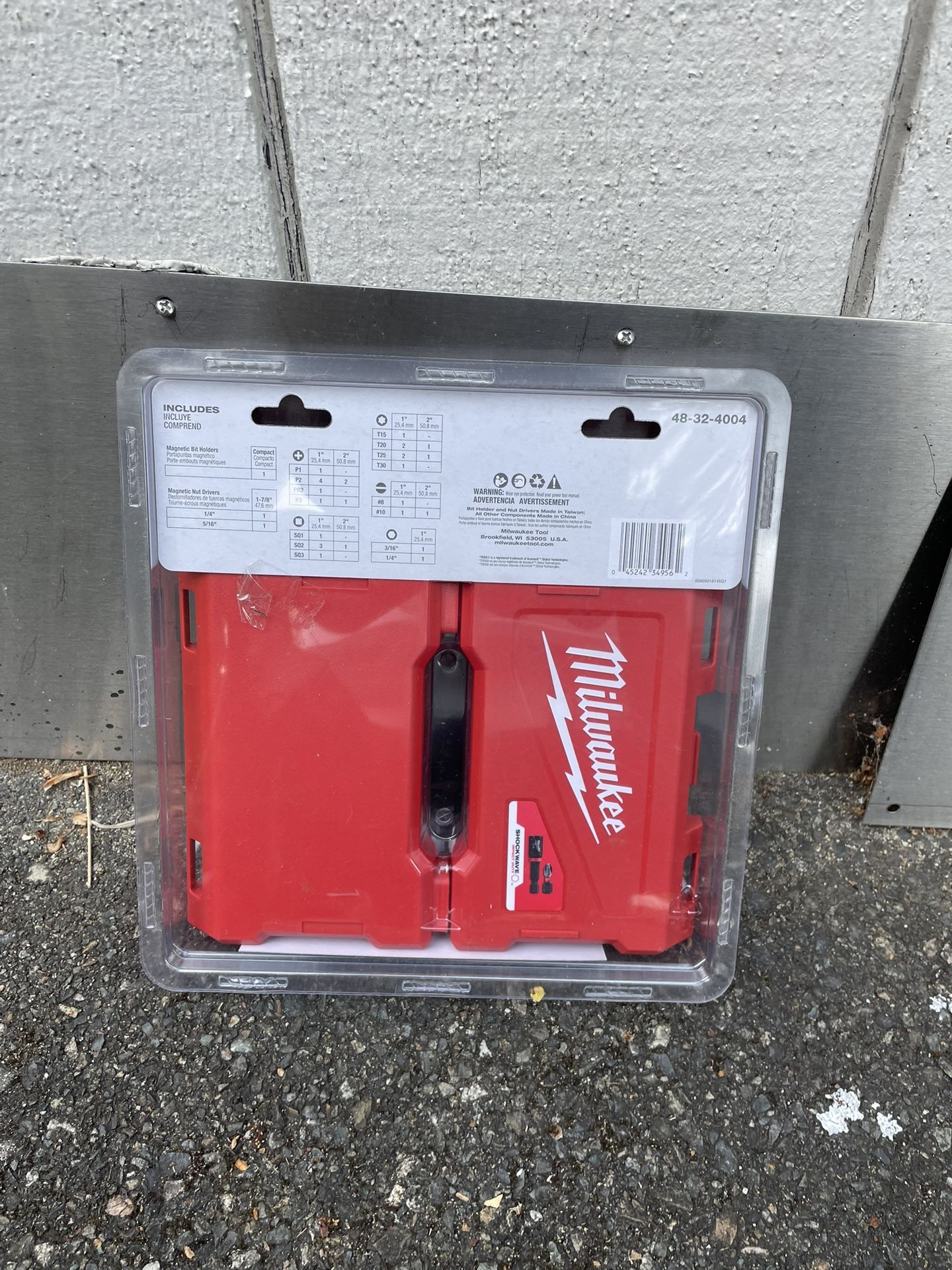 Milwaukee 32pc Impact Driver Set