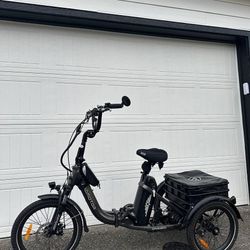 Addmotor Citytri E-310 Folding Electric Trike – Like New – Only 5 Miles - Tricycle Senior Bike