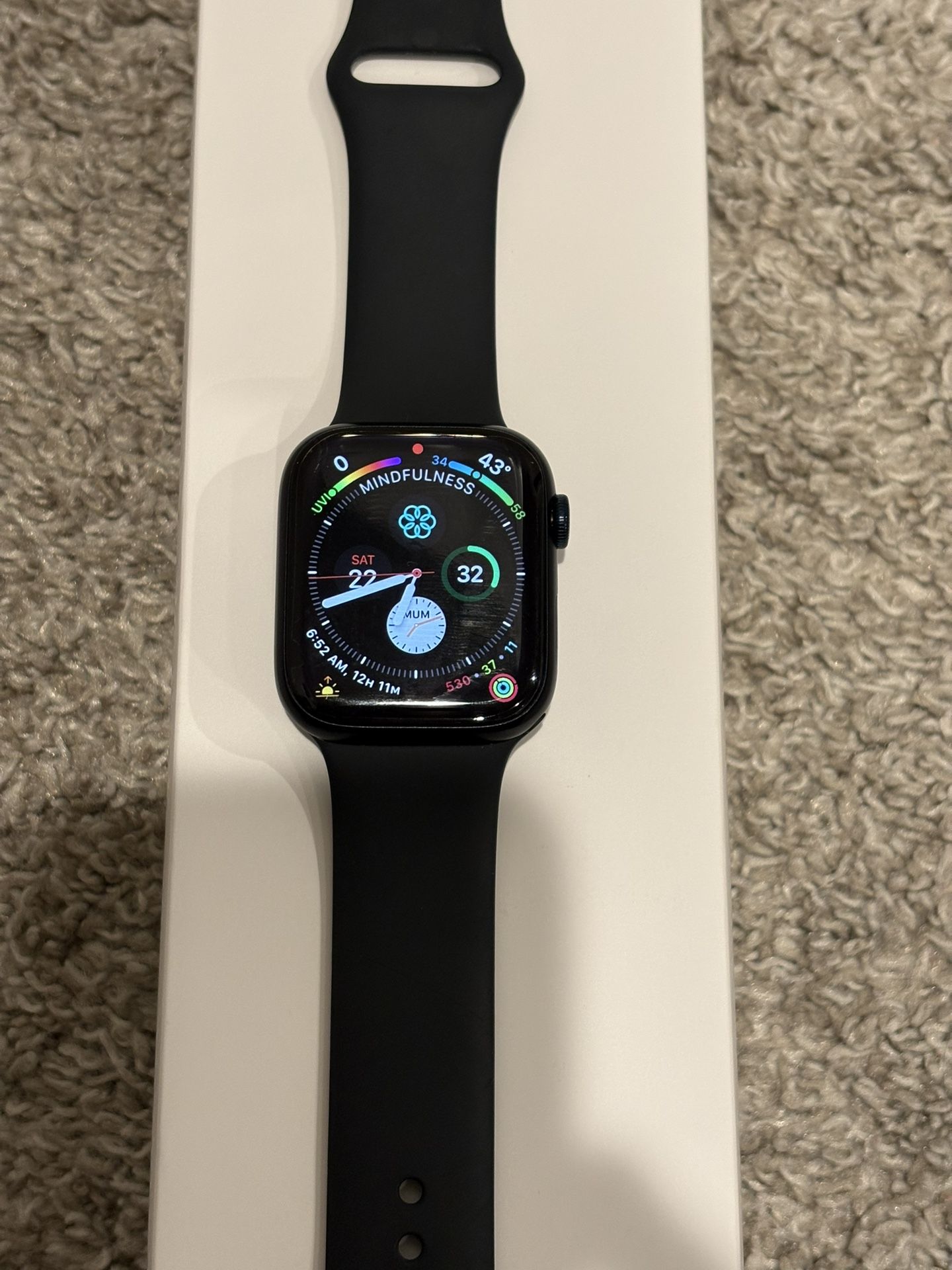 Apple Watch Series 8 - 45mm M/L