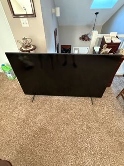 Samsung 65” 4K Smart TV  (TU7000) - Perfect Condition w/ remote