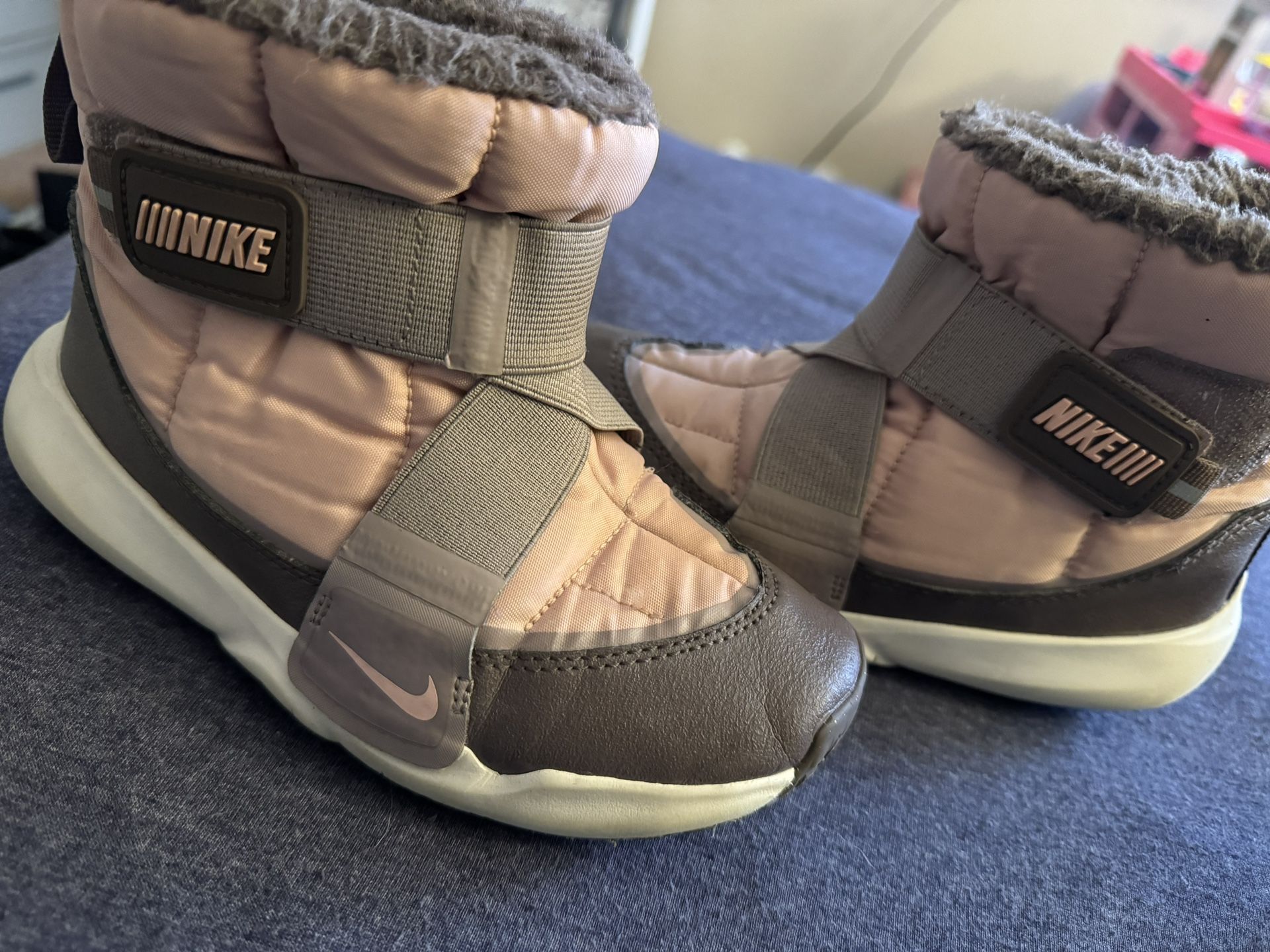 Nike Snow Boots