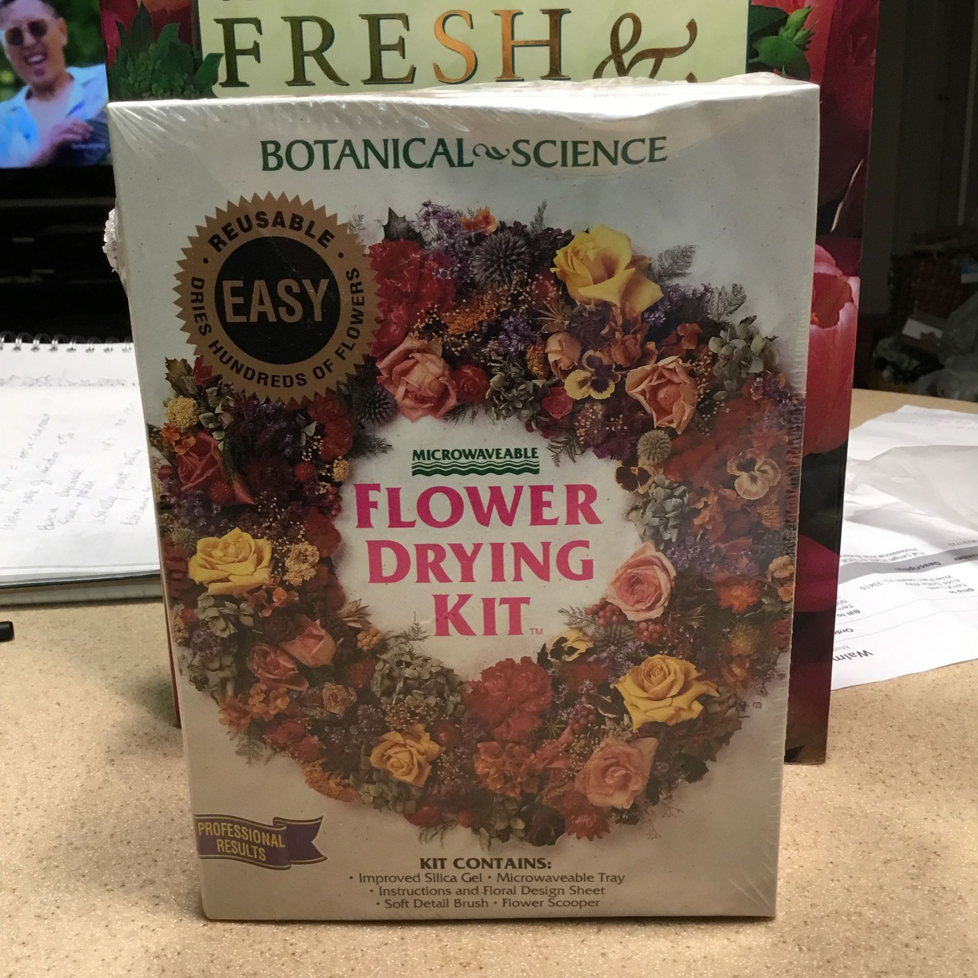 Flower Drying Kit By Botanical Science - Silica Gel /Microwavable