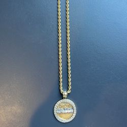 10k Gold rope chain with pendant 