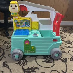 Fisher-Price Baby Learning Toy Laugh & Learn 3-in-1 On-the-Go Camper Walker & Activity Center for Toddlers Ages 9+ Months
