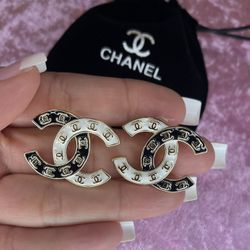 New Really Good Quality Comes With Bag 