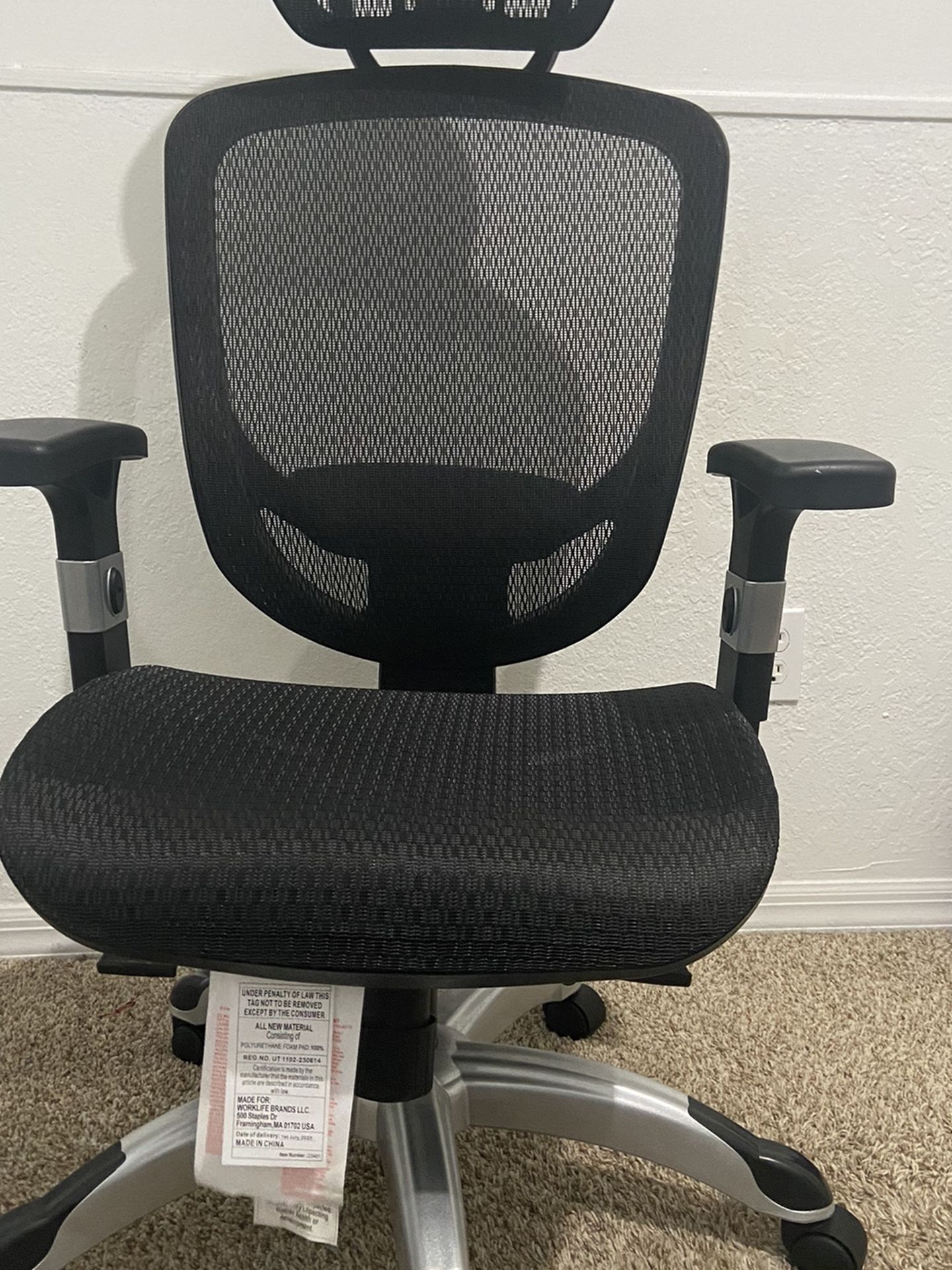 Staples Hyken Office Chair