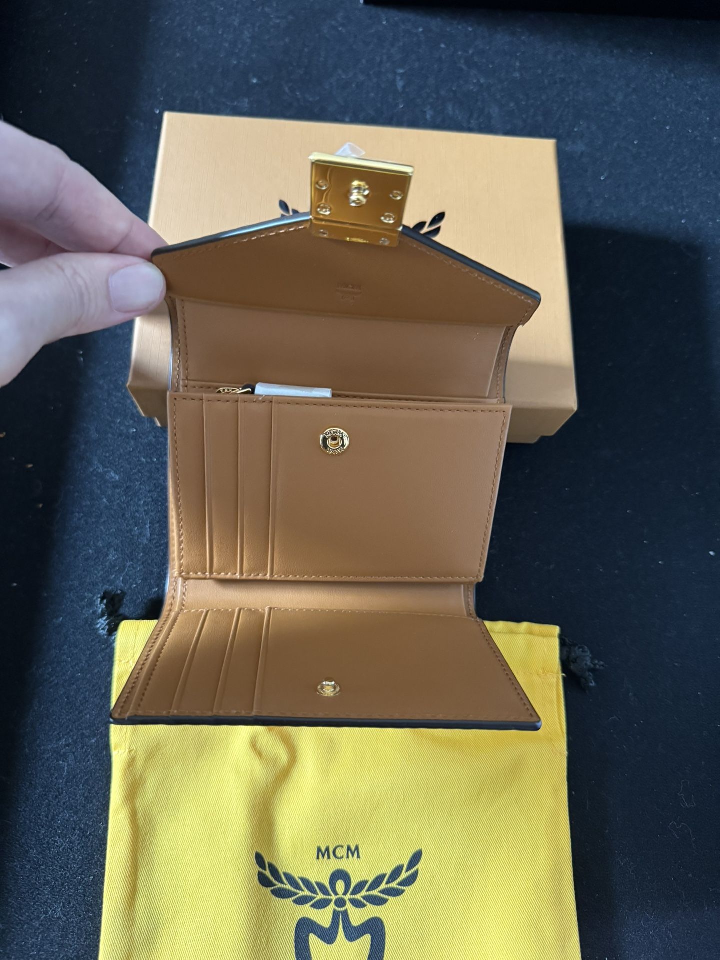 MCM Trifold Wallet In Visetos NIB Retail $410