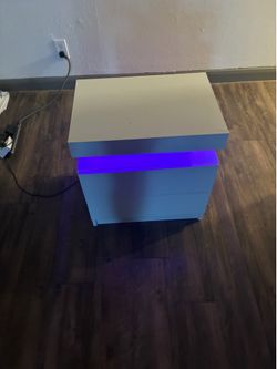 Nightstand/ Bedside Drawers