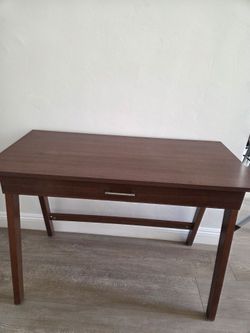 Enter table, 43×20,30"Tall