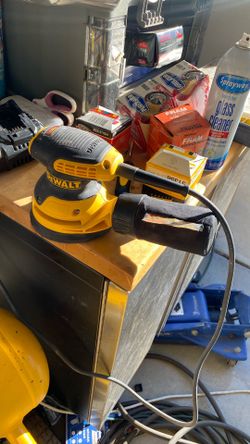 Dewalt 5” Orbital Sander 
