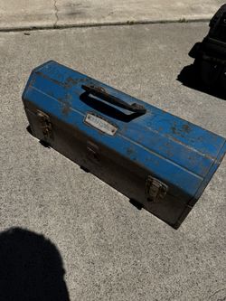 Vintage Craftsman Tool Box Full Of Sockets