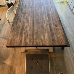 Pottery Barn Rustic Farmhouse Kitchen Table With Four Chairs and 5 Foot Bench