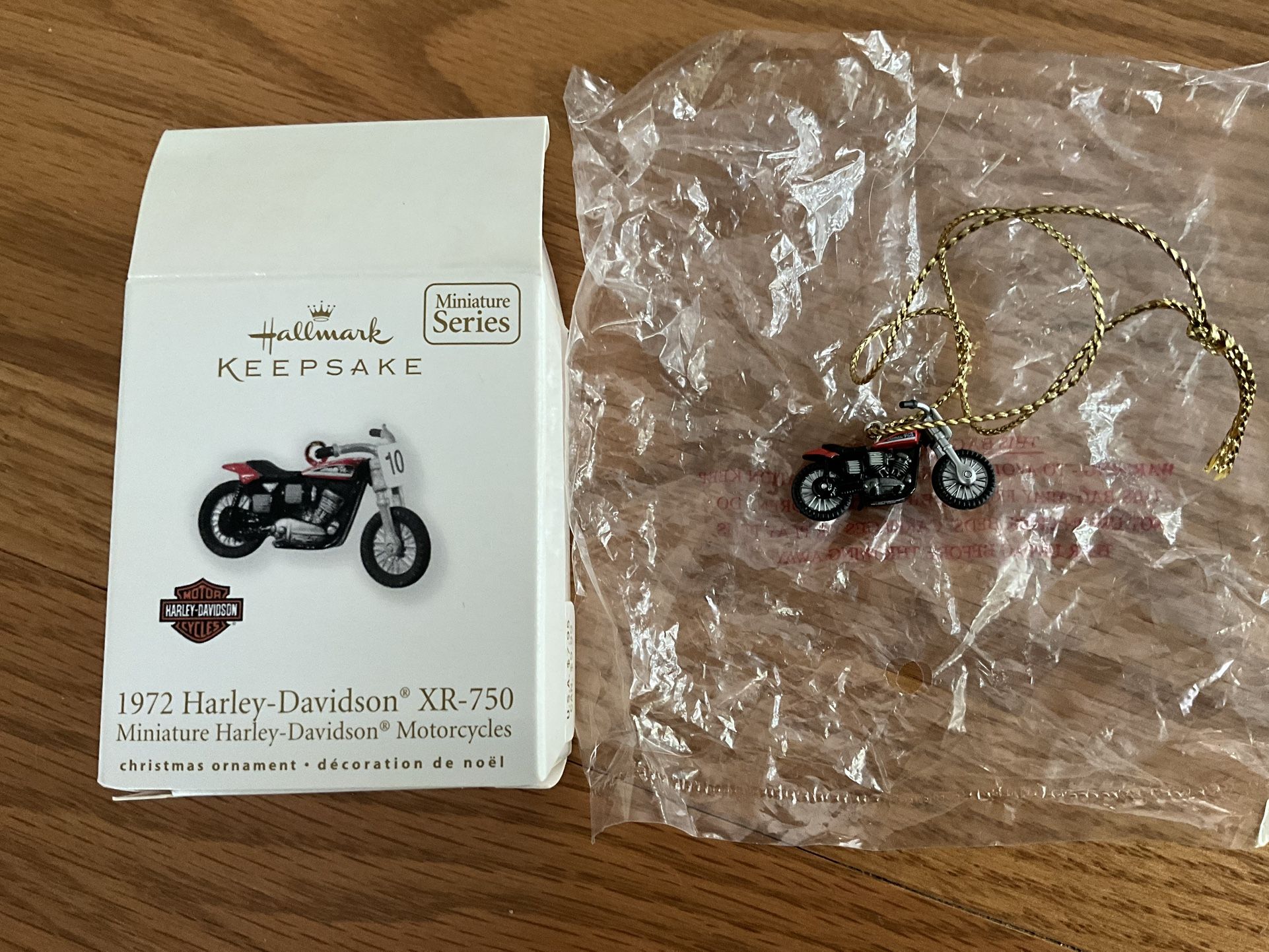 Hallmark Keepsake 1972 Harley-Davidson XR-750 Ornament