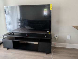 65" Class 4K UHD LED Roku Smart TV (Model 100012587)