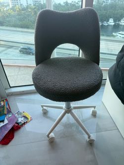 Gray Boucle Swivel Desk Chair