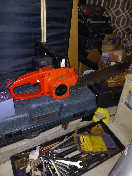 Craftsman Chainsaw (Electric)