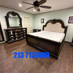 4pc King Size Bedroom Set / mattress included /  New In Box        Bonita recamara Medida King  de 4 Piezas / Colchon Incluido Nueva en Caja