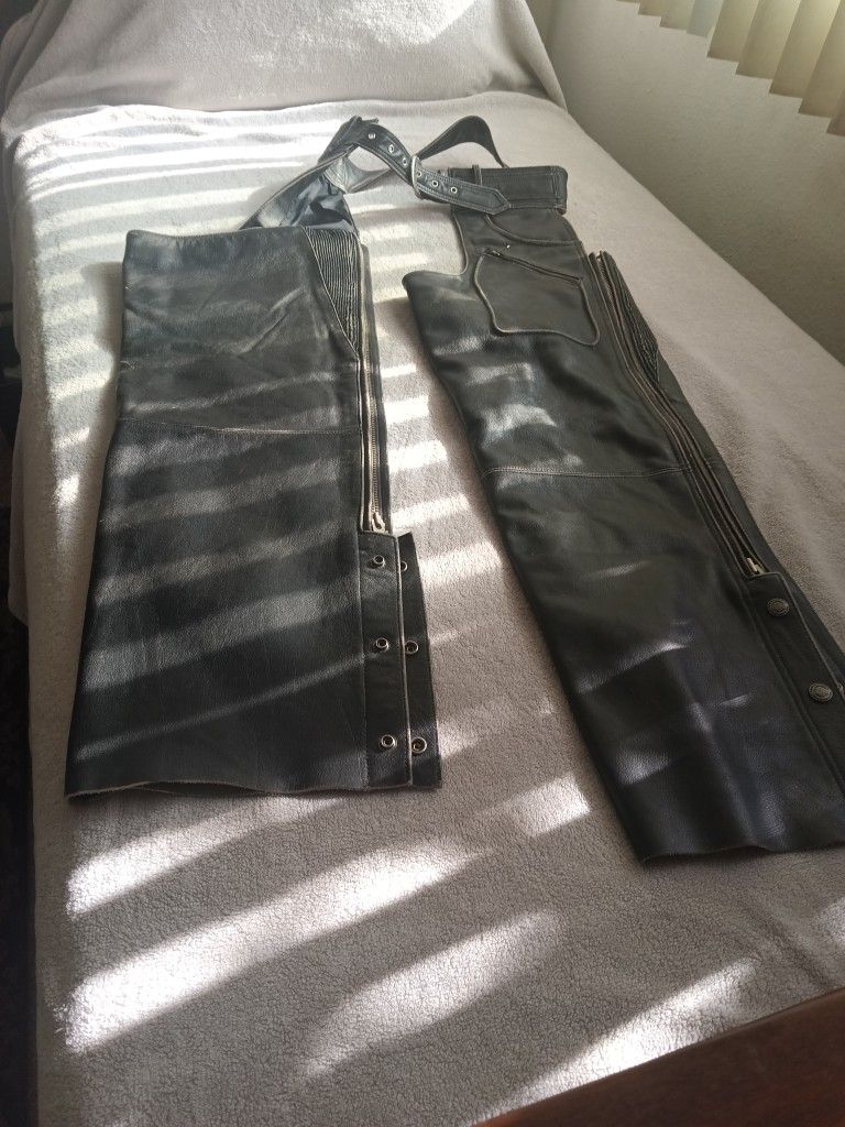 Size Large Harley-Davidson Riding Chaps Leather