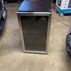 Danby 120 Can Mini Fridge