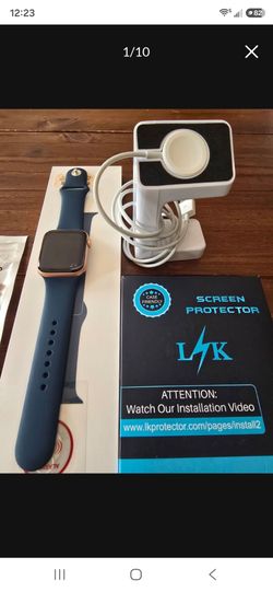 Apple Watch Series 5 (GPS, 44mm) Gold Aluminum Case. Charger, Extra Bands