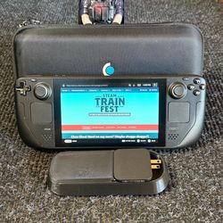 Valve Steam Deck 512GB With Case & Charger