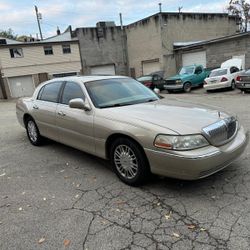 2008 Lincoln Town Car