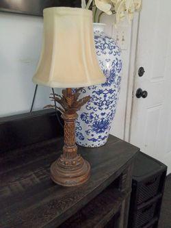 Table lamp