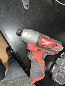 M12 Impact Drill