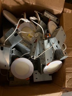 Amico LED recessed lighting