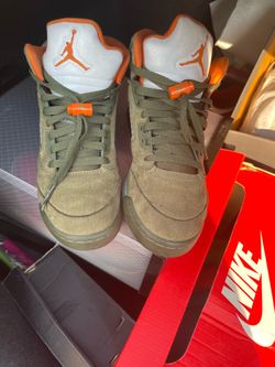 Jordan 5s Size 5.5 Youth