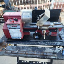 Central Machinery mini Lathe 7x10