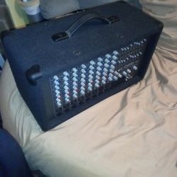 Carvin - CX872 - Professional Mixer - 750 Watt