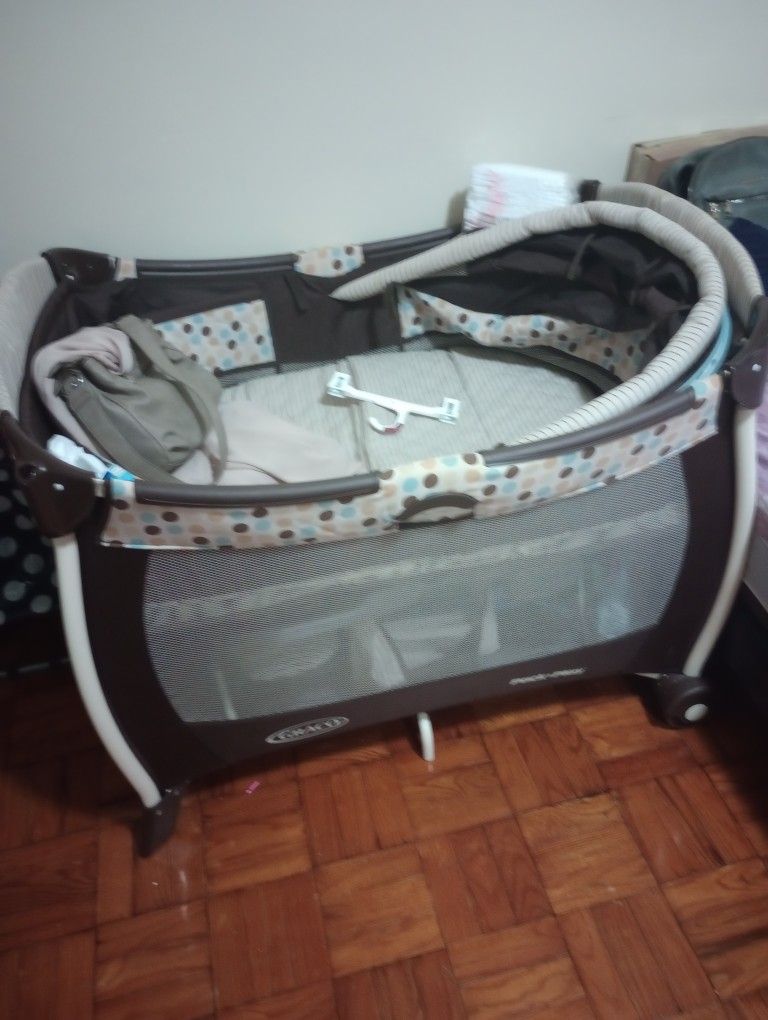 Crib