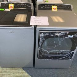 WHIRLPOOL WASHER AND GAS DRYER SET R5