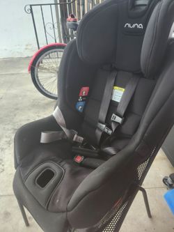 Nuna car seat