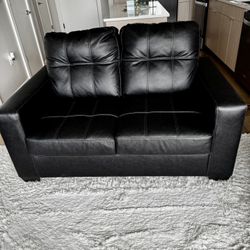 2  Piece Leather Couch Set (Like New) 