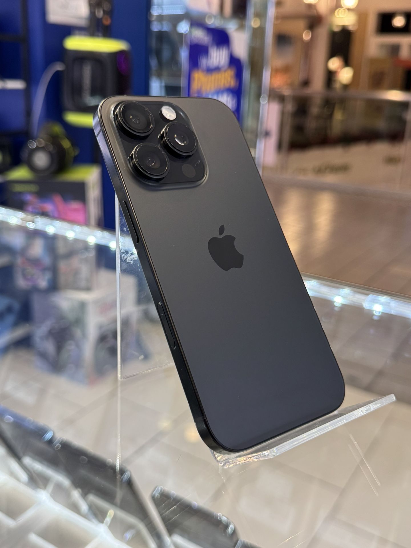 iPhone 16 Pro 1TB Unlocked 