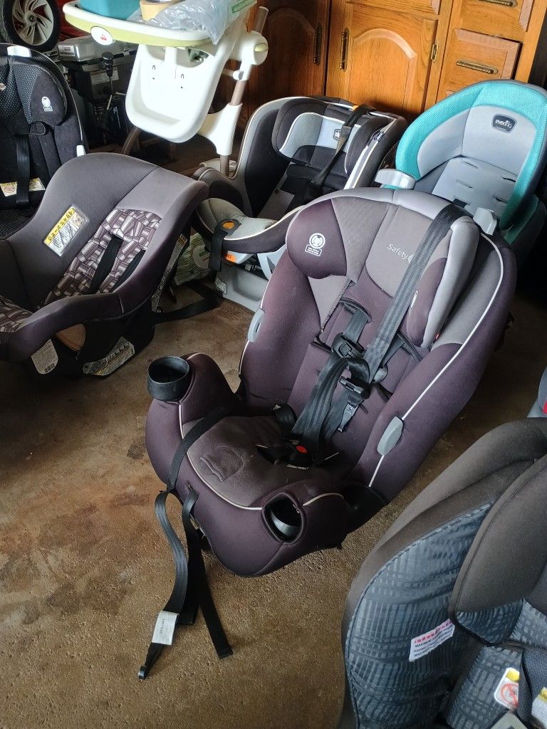Car seats For Sale