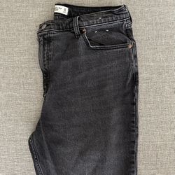 Abercrombie & Fitch - The 90s Straight Ultra High Rise