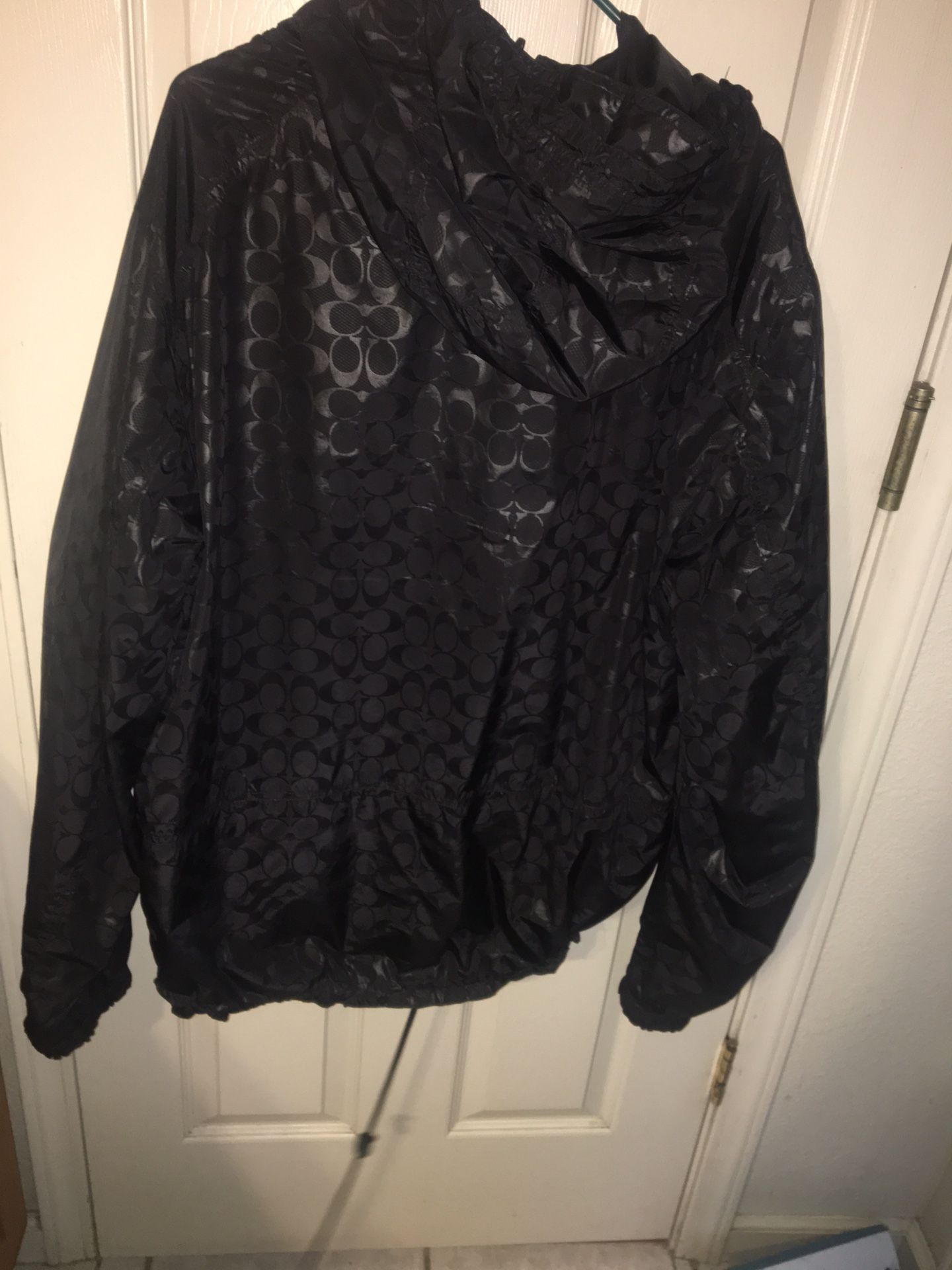 Coach reversible 2XL fits good supper nice