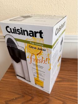 Cuisinart Citrus Juicer CCJ-500 — NEW in Box