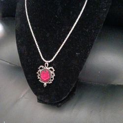 Rose 🌹  Pendant And Chain