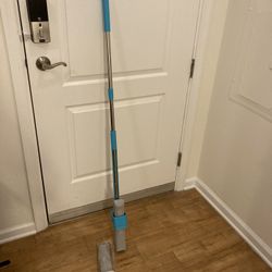 Handimop With Two Mop Heads